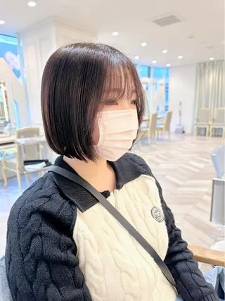 ショート ベージュ/インナー カラー🤍Rieのヘアスタイル