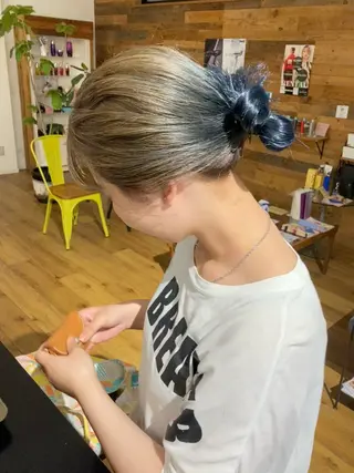 ロング カラー ヘアアレンジ 津田 里菜のヘアスタイル