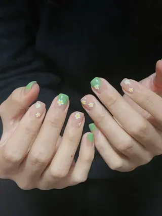 ネイル 鈴木 彩星のネイルデザイン