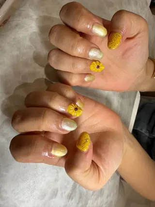 ネイル F Aishaのネイルデザイン