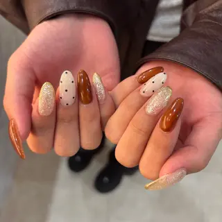 ネイル 栗田 ゆう子のネイルデザイン