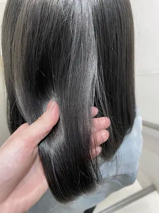 ショート カラー ✨くびれスタイル✨️ 戸嶋穂乃香のヘアスタイル