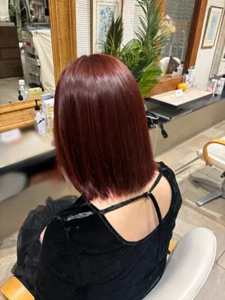 ミディアム 西田 美侑のヘアスタイル