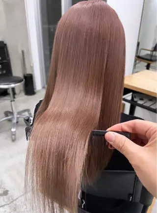 ロング ハイトーン/ブリーチ 八重津 晃輔のヘアスタイル