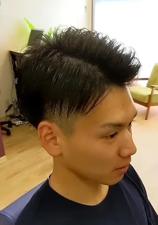 ショート メンズ 🏝川津瑛二🧖♀ 極上パーマ&カラー⭕のエステ・リラクイメージ