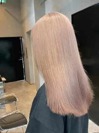 ロング 奈良一番ミルクティー ベージュしています⭐のヘアスタイル