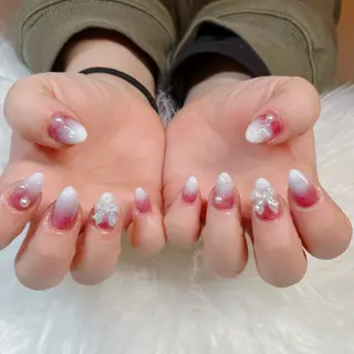 ネイル 根津 綾子のネイルデザイン