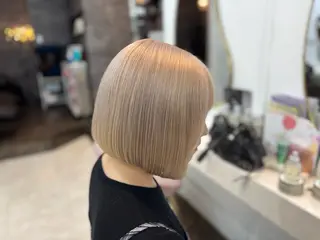 ミディアム 💓Yuri💓 ハイトーン/デザインのヘアスタイル