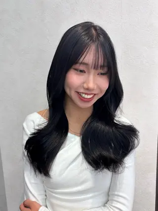 ロング ふんわり透け感カラー ☁🫧コッシーのヘアスタイル