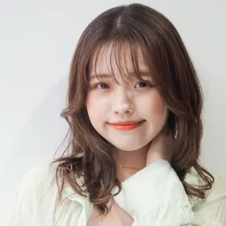 セミロング カラー 安岡美咲✂︎ 艶カラー/髪質改善のヘアスタイル