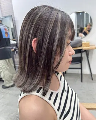 ミディアム カラー RYOSUKE ハイトーンのヘアスタイル