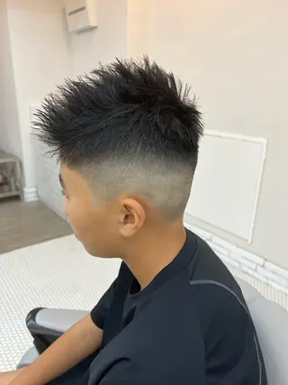 キッズ BARBER SAWAS所属・杉山 友哉のヘアスタイル