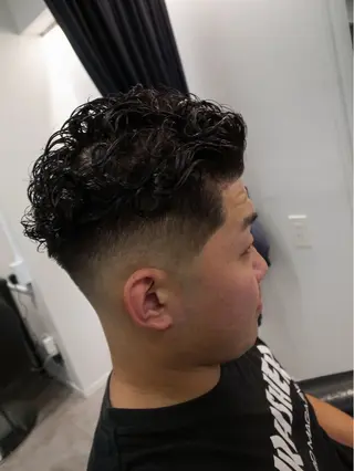 ショート パーマ メンズ INTRO SHIBUYA by Fi-Ne所属・💈メンズフェード 特化DAIYA💈のヘアスタイル