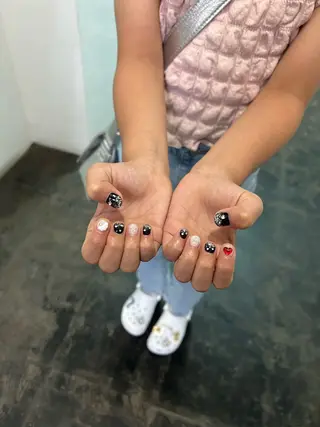 ネイル EmaNail天満橋店所属・EmaNail Risaのネイルデザイン