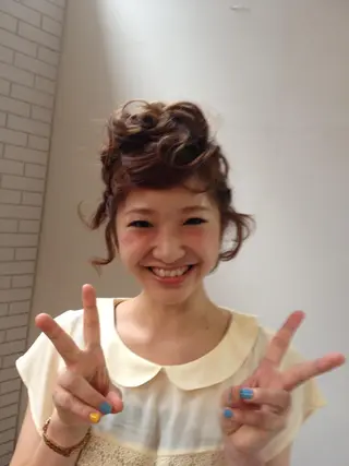 ヘアアレンジ 髪質改善&ブリーチ 伊勢 祐一郎のヘアスタイル