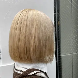 ミディアム Luce 杉本のヘアスタイル