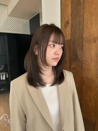 ミディアム レイヤー/顔周り カット/松岡 祥利のヘアスタイル