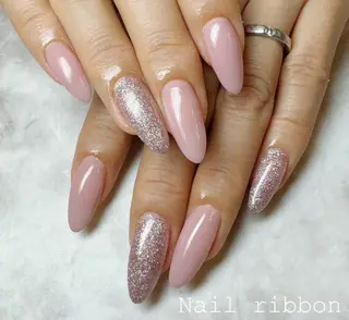 ネイル ネイルリボン 受付スタッフのマツエク・マツパデザイン