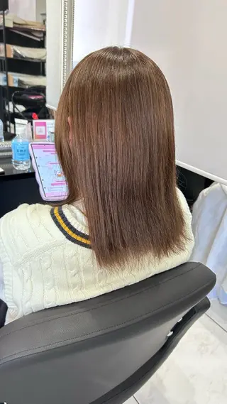 ミディアム カラー 長田 麻友子のヘアスタイル