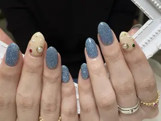 ネイル 🌼リオナ ♥️のネイルデザイン