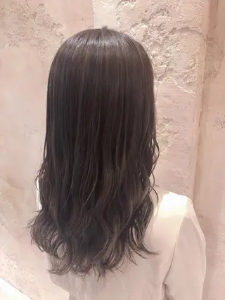 ミディアム 代表山口ひな 髪質改善のプロのヘアスタイル