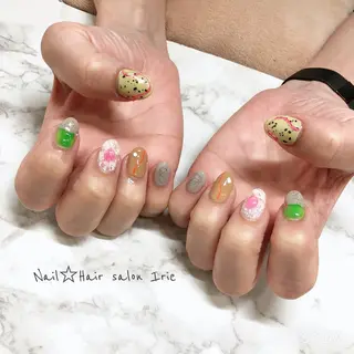 ネイル Hair salon Irie所属・與儀 知佳のネイルデザイン