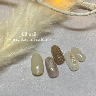 ミディアム pllia beautyのネイルデザイン