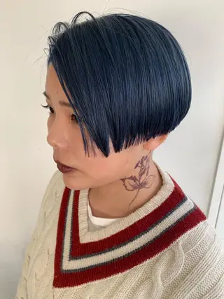 カラー nuu所属・💜ショート💜 ウルフ、ボブ二色亜美のヘアスタイル