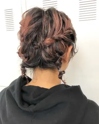 ショート ヘアアレンジ クロスパーマ× 透明感カラー✂︎のヘアスタイル