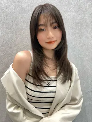 ロング カラー ✨艶髪・縮毛矯正✨️ 🦖しんのすけ🦖のヘアスタイル