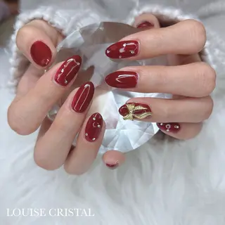 ネイル LOUISE CRYSTALのネイルデザイン