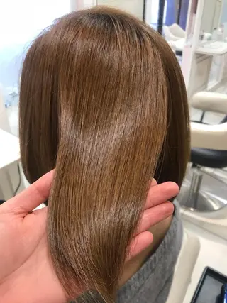 ショート 艶髪✨髪質改善カラー 楠本浩子のヘアスタイル