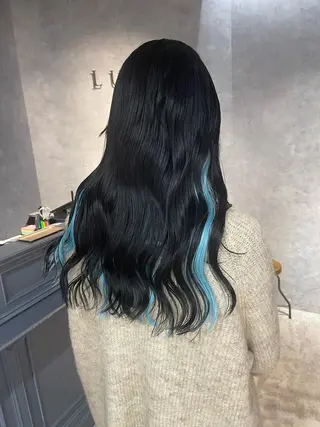 ロング カラー オフホワイトアンドなんば所属・福西 洋斗のヘアスタイル