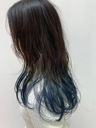 ロング 明石 歩樹のヘアスタイル