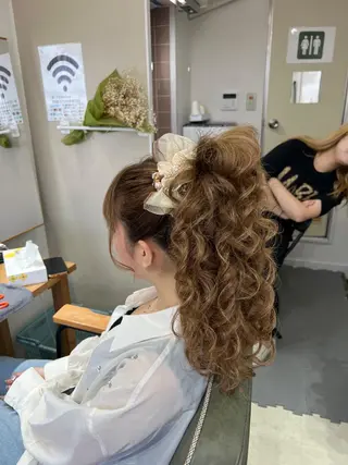 ロング ヘアアレンジ 山室 敬義のヘアスタイル