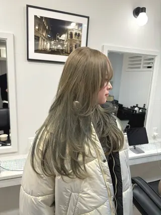 ロング カラー ヘアアレンジ SALOWIN京都河原町Suite店所属・外国人風レイヤー/ ハイトーンSHUのヘアスタイル