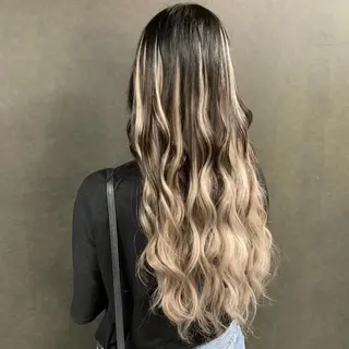 ロング カラー hair salon chic.所属・chic.エクステ. 艶カラー.miu🦊のヘアスタイル