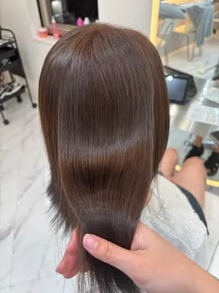 ミディアム ii+U 銀座【アイユーギンザ】所属・Hikaru カットモデル募集中のヘアスタイル