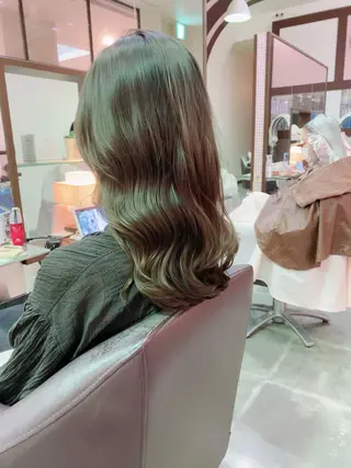 ロング パーマ 関西初の波巻きパーマ コテ巻き風パーマのヘアスタイル