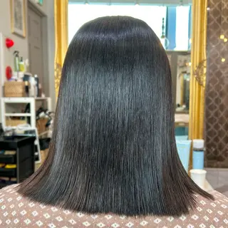 ミディアム カラー 髪質改善【縮毛矯正】 美髪ボブを量産する人のヘアスタイル