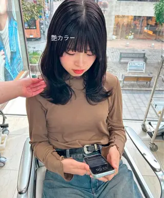 ミディアム ありむらもえ/ インナーカラーのヘアスタイル