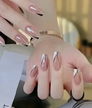 ネイル Freya nail salon所属・Freya トウのネイルデザイン