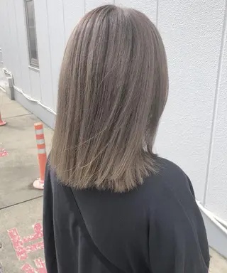 ミディアム カラー 髪質改善 Noe心斎橋店のヘアスタイル
