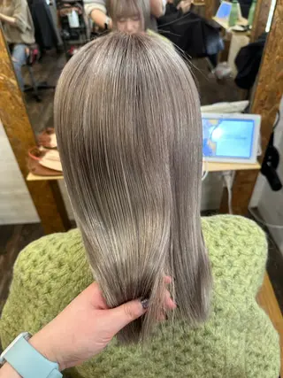 ミディアム カラー ブリーチ毛対応酸性 ストレート🌈サキのヘアスタイル