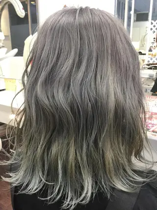 ミディアム 加藤 直樹のヘアスタイル