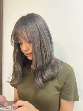 セミロング カラー パーマ／透明感 🍃Hidetoraのヘアスタイル