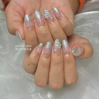 ネイル BONHEUR Annaのネイルデザイン