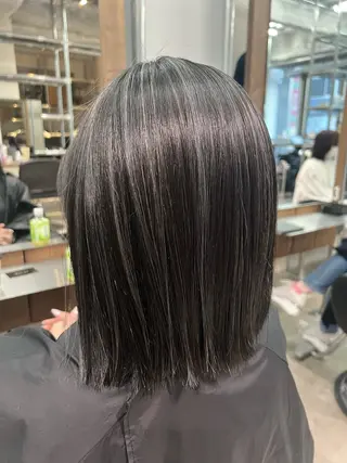 ミディアム カラー 透明感カラー/レイヤ ーhinata.のヘアスタイル