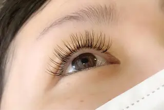 マツエク・マツパ nuna池袋 mokaのマツエク・マツパデザイン