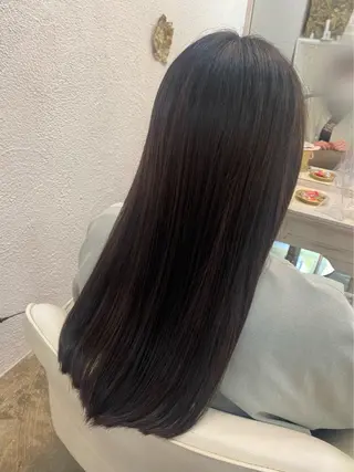 ロング カラー 山﨑彩乃 🫧 縮毛矯正のヘアスタイル